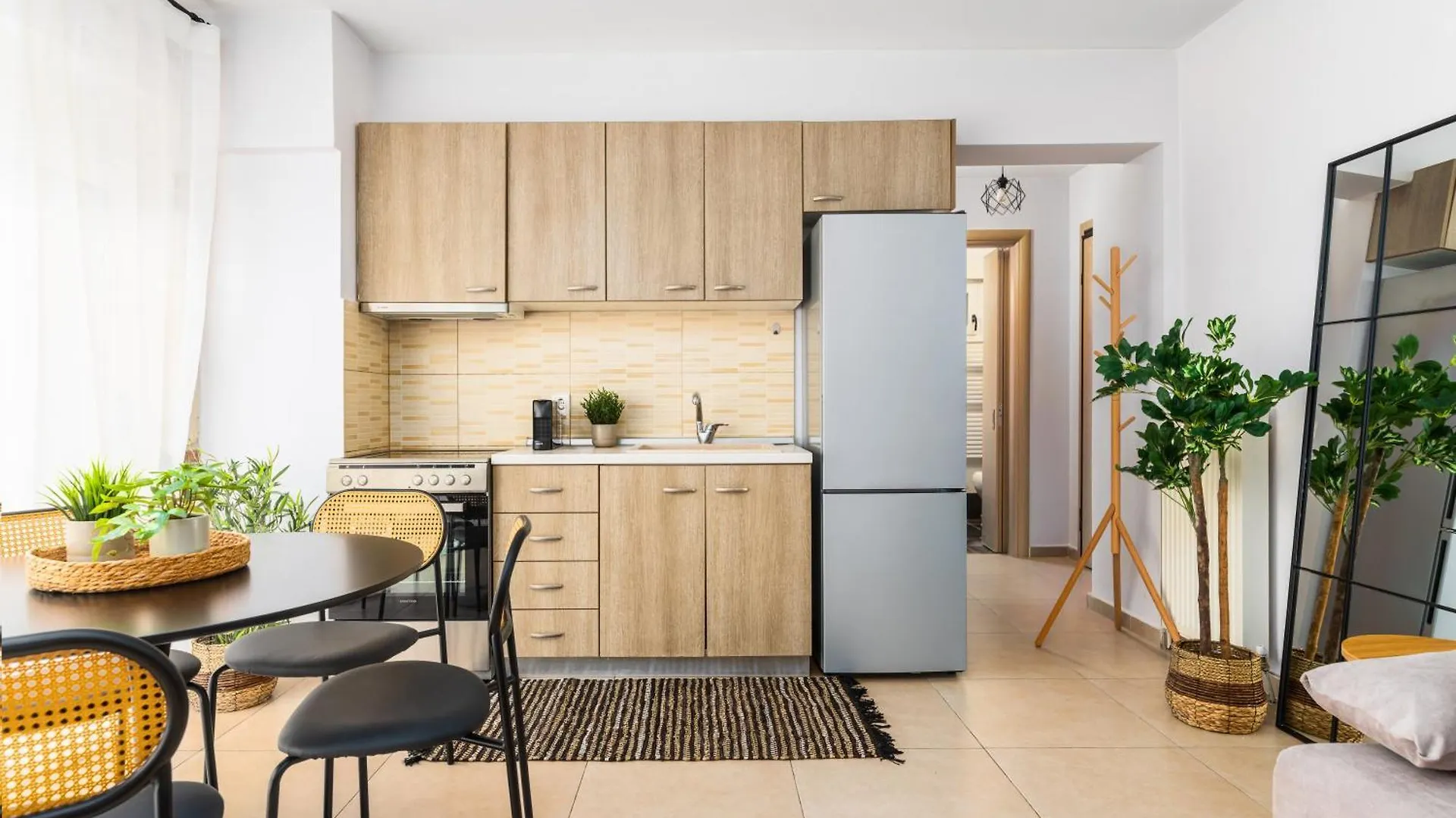 Retro Apartment In The City Center By Binobi! Thessaloniki Greece