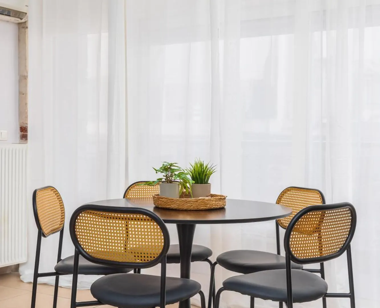 Retro Apartment In The City Center By Binobi! Thessaloniki